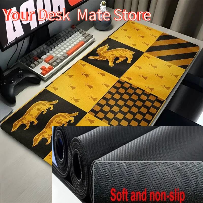 黒と白のアナグマ マウスパッド ラップトップ イエロー ゲー - Yellow Laptop Accessories のレビューと価格